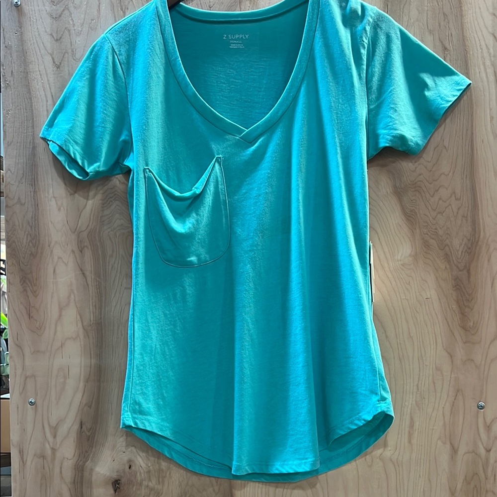 Z Supply NWT Aqua blue Pocket tee Relaxed Short Sleeve Tee.